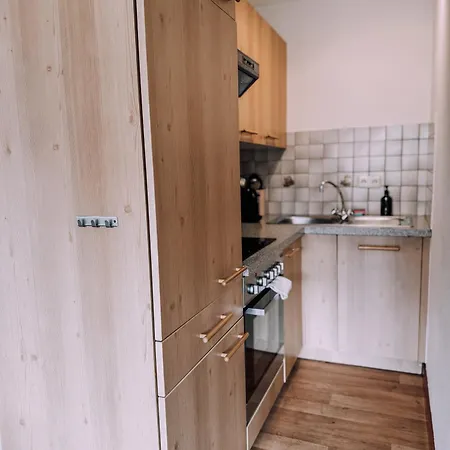 Luis Apartman *